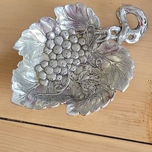 Arthur Court Signed Grape Leaf Hand Cast Aluminum Fruit Dish